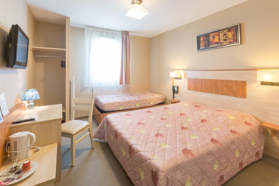 Pressoir Hotel Saint-Calais Екстериор снимка