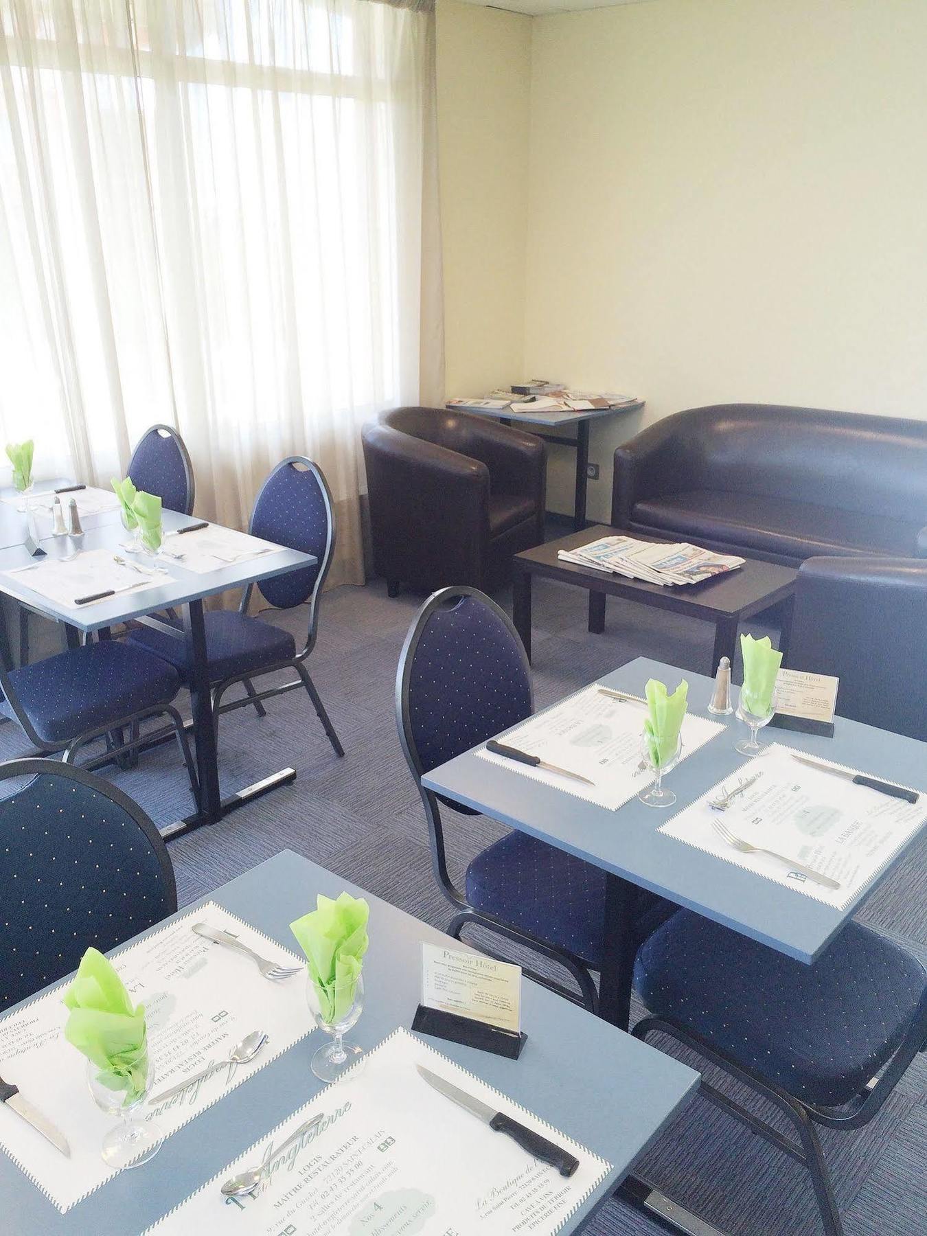 Pressoir Hotel Saint-Calais Екстериор снимка