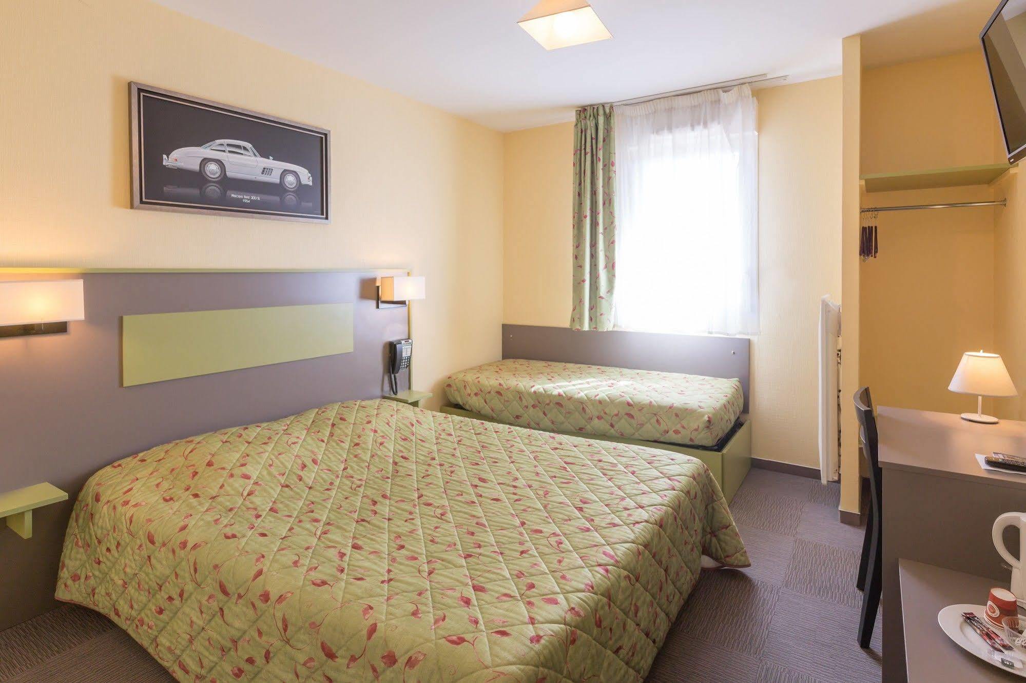 Pressoir Hotel Saint-Calais Екстериор снимка